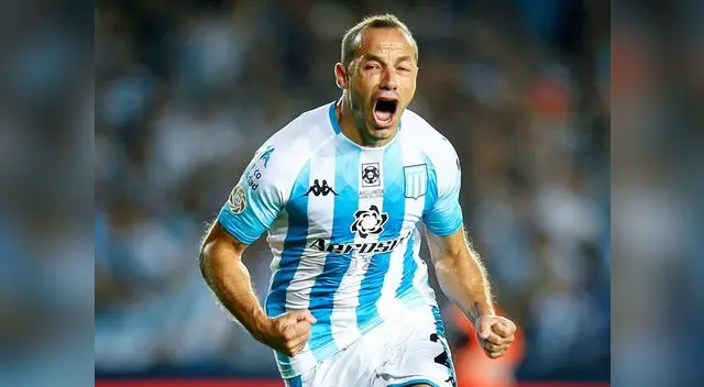 El centrocampista chileno Marcelo Díaz fue el encargado de abrir el marcador | Foto: @RacingClub