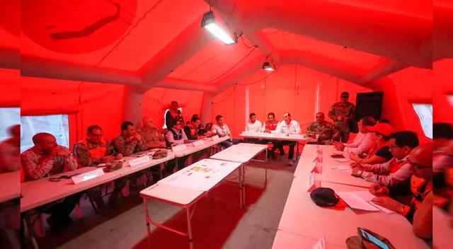 Sectores de Defensa, Salud, Vivienda y demás autoridades en puesto de comando Sectores de Defensa, Salud, Vivienda y demás autoridades en puesto de comando