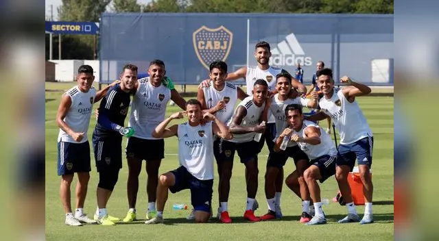 Zambrano con sus compañeros Zambrano con sus compañeros