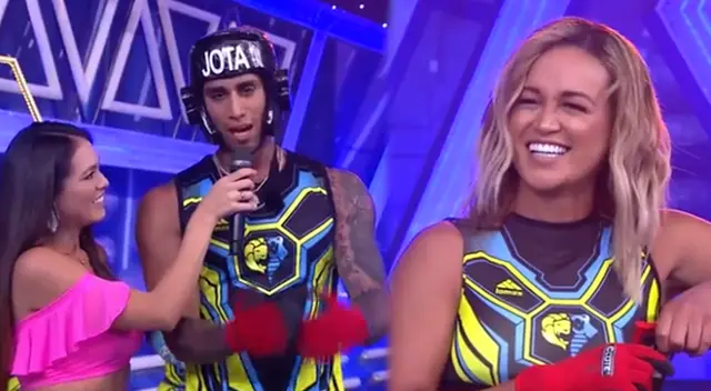 ¿Jota Benz dedicó romántico mensaje en vivo a Angie Arizaga?