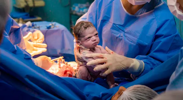 La llegada de Isa, bebé de Brasil, fue motivo de risas.