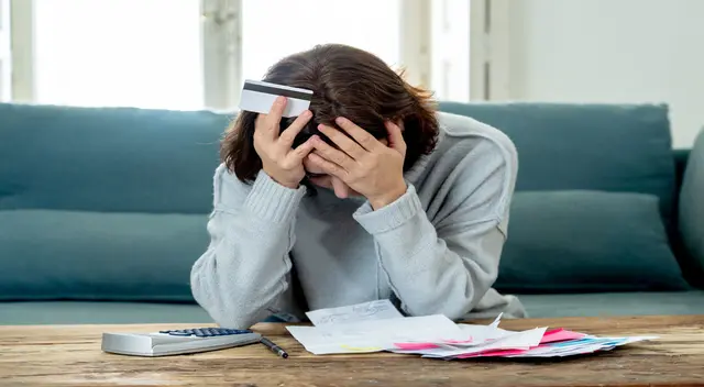 Devolverás el doble por un dinero que no es tuyo Devolverás el doble por un dinero que no es tuyo