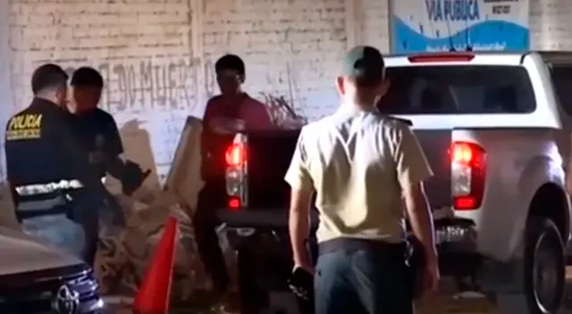 Policía investigando el crimen en el Callao.