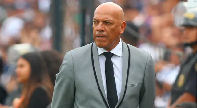 Roberto Mosquera vuelve a Sporting Cristal. Roberto Mosquera vuelve a Sporting Cristal.