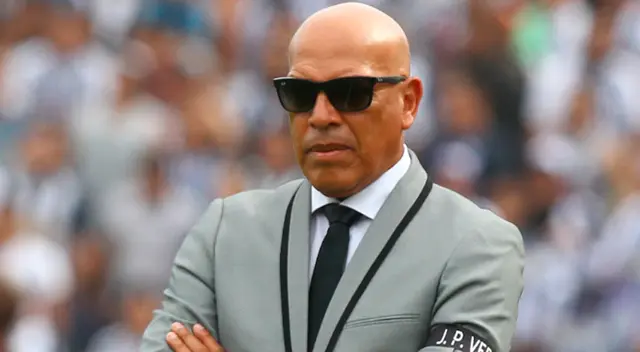 EN VIVO: La palabra de Mosquera al regresar a Sporting Cristal. EN VIVO: La palabra de Mosquera al regresar a Sporting Cristal.