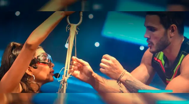 La joven se indignó con su ex enamorado y así lo hizo saber. La joven se indignó con su ex enamorado y así lo hizo saber.