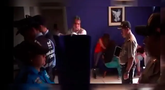 Autoridades clausuran prostíbulo clandestino.