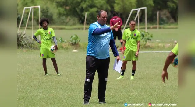 Ronny Revollar, dirige a Alianza Universidad desde la etapa en Copa Perú