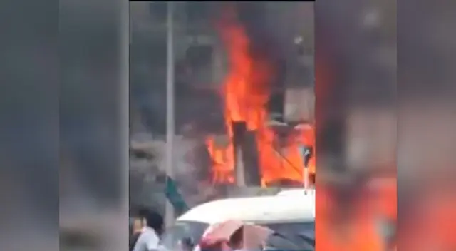 Incendio en la avenida Nicolas Ayllón Incendio en la avenida Nicolas Ayllón