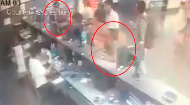 Delincuentes habrían distraído a la cajera para robarle más de 5 mil soles. Delincuentes habrían distraído a la cajera para robarle más de 5 mil soles.