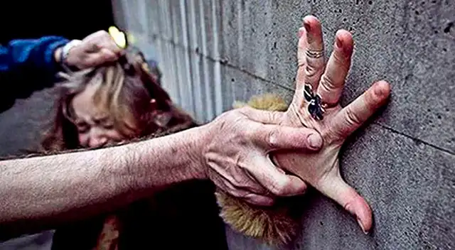 Uno de ellos tiene antecedentes por delitos menores no relacionados con violencia sexual.