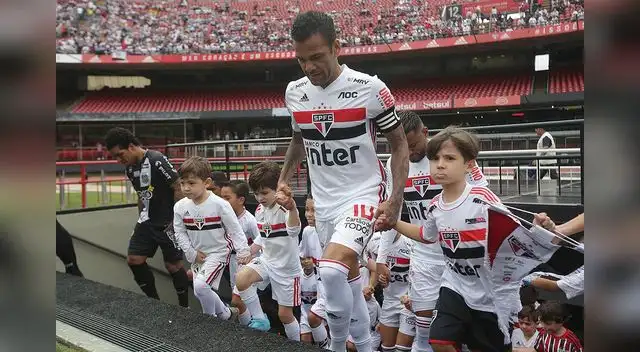 Dani Alves vendrá a Juliaca para enfrentar a Binacioanl.