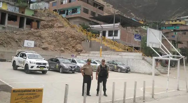policía pisa los talones a adolescente que violó y mató a menor de cuatro años.