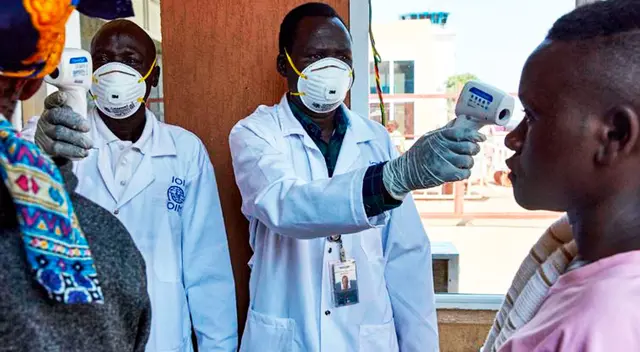 El paciente y su familia se encuentran en cuarentena en el Centro de Operaciones de Emergencia.