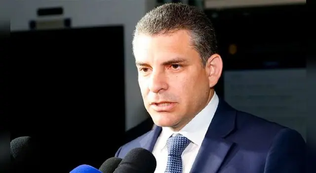 Pronto se revelerá la identidad de los codinomes. Pronto se revelerá la identidad de los codinomes.