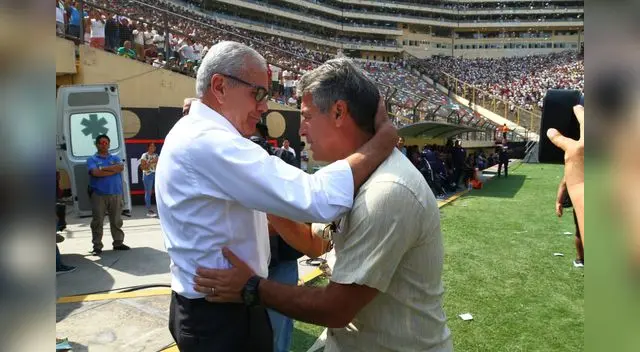 Pérez se solidarizó con Bengoechea.