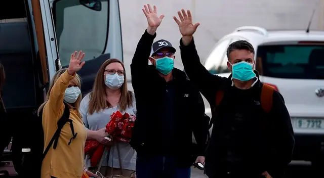 Los ensayos se llevarán a cabo en los laboratorios de Londres. Los ensayos se llevarán a cabo en los laboratorios de Londres.