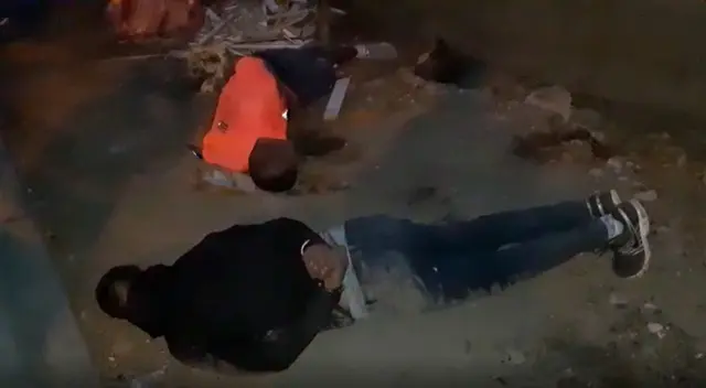 Los delincuentes fueron trasladados a la Depincri de Canto Rey y serán investigados por el delito contra el patrimonio y robo agravado. Los delincuentes fueron trasladados a la Depincri de Canto Rey y serán investigados por el delito contra el patrimonio y robo agravado.