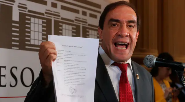 Excongresista de Acción Popular. Excongresista de Acción Popular.