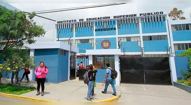 Medida incluye institutos pedagógicos, tecnológicos y Cetpro