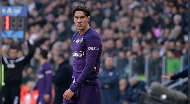 Dusan Vlahovic, delantero del Fiorentina contrajo coronavirus.
