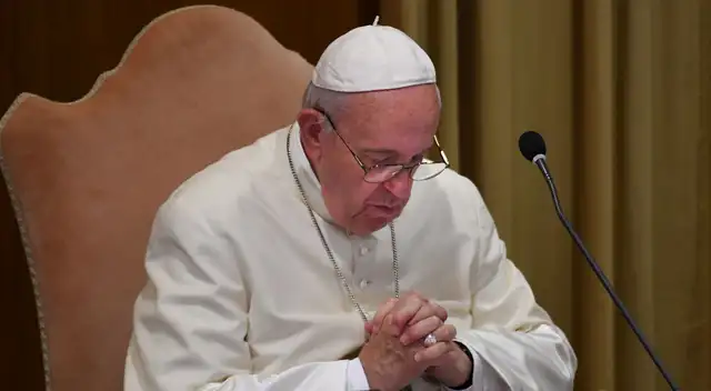 Sumo Pontífice ora para que finalice el coronavirus en el mundo.