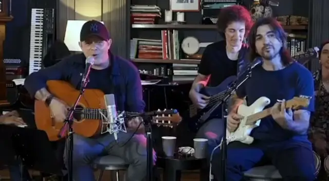 Se unieron para ofrecer concierto a través de redes sociales.