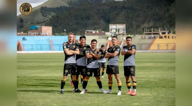 Jugadores de Cusco FC son obligados a entrenar, pese a cuarentena en el país. Jugadores de Cusco FC son obligados a entrenar, pese a cuarentena en el país.