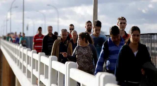 Las autoridades establecieron la medida para evitar que se siga propagando el coronavirus en Paraguay. Las autoridades establecieron la medida para evitar que se siga propagando el coronavirus en Paraguay.