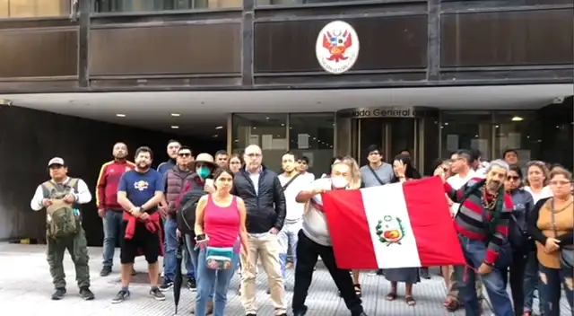 Alrededor de 200 peruanos se quedaron varados en Argentina ante el cierre de fronteras declarado por el presidente Martín Vizcarra. Alrededor de 200 peruanos se quedaron varados en Argentina ante el cierre de fronteras declarado por el presidente Martín Vizcarra.