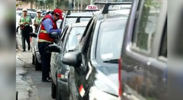 La ATU facilita con su aplicativo saber si el vehículo esta justificado su circulación en las calles.
