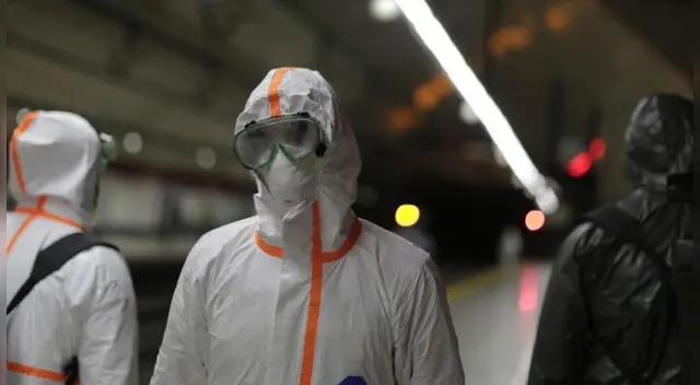 España solo es superado por Italia y China en número de víctimas mortales e infectados. España solo es superado por Italia y China en número de víctimas mortales e infectados.