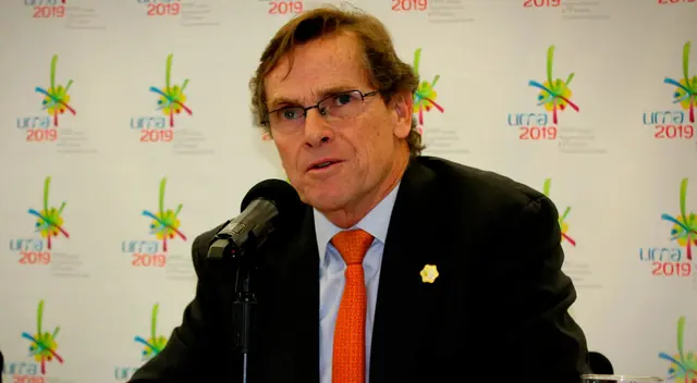 Carlos Neuhaus alienta a los peruanos en acatar las medidas del Estado de Emergencia.