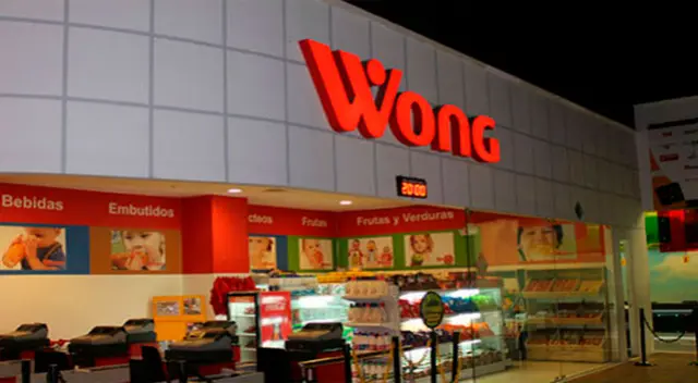 Estado de Emergencia: Usuarios reportan que Wong estaría restringiendo el paso a los ciudadanos que no tengan mascarillas. Estado de Emergencia: Usuarios reportan que Wong estaría restringiendo el paso a los ciudadanos que no tengan mascarillas.