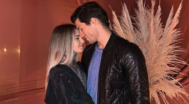 Un mes más juntos pero lo festejan de manera diferente debido al coronavirus. Un mes más juntos pero lo festejan de manera diferente debido al coronavirus.