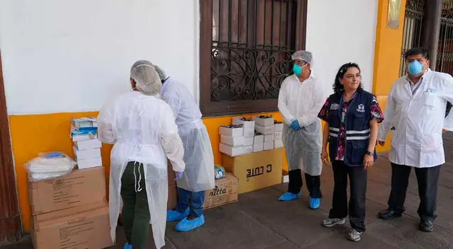 Al realizar la donació, César Acuña invocó al resto de empresarios peruanos a sumarse a la causa solidaria Al realizar la donació, César Acuña invocó al resto de empresarios peruanos a sumarse a la causa solidaria