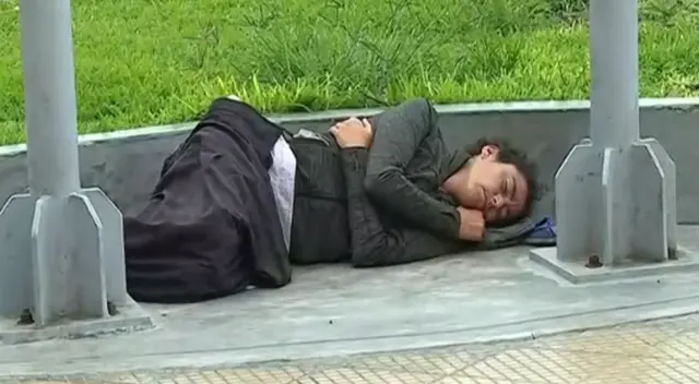 Canadiense sigue esperando ayuda ante el posible estado positivo al COVID-19. Canadiense sigue esperando ayuda ante el posible estado positivo al COVID-19.