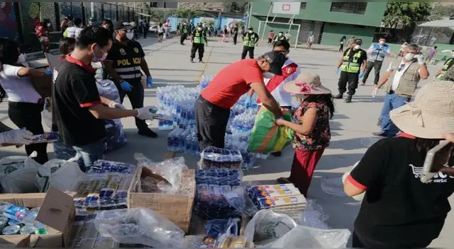 Pobladores reciben huevos de codorniz, comprados a avicultores de la zona Pobladores reciben huevos de codorniz, comprados a avicultores de la zona