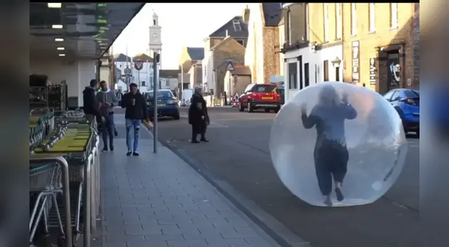 Este hilarante hecho ocurrió en Reino Unido. Este hilarante hecho ocurrió en Reino Unido.