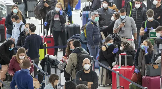 Peruanos piden regresar al país. Peruanos piden regresar al país.