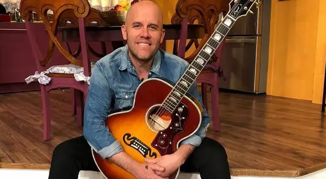 Feliz por el concierto dado a sus seguidores Feliz por el concierto dado a sus seguidores