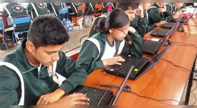 Ya participaron 180 mil docentes de un curso virtual. Pronto se anunciara el inicio de las clases a distancia.
