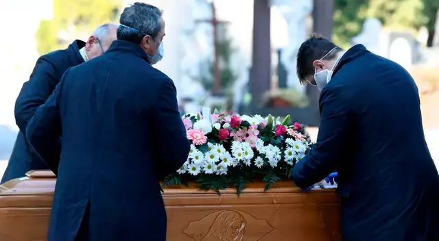 Italia supera las 10,000 muertes a causa del coronavirus