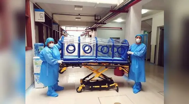 La Red Asistencial Madre de Dios del Seguro Social  presentó esta cápsula de aislamiento.