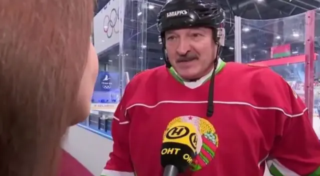 El mandatario le pidió a los ciudadanos que consuman vodka y tomen baños de sauna para evitar el coronavirus. El mandatario le pidió a los ciudadanos que consuman vodka y tomen baños de sauna para evitar el coronavirus.