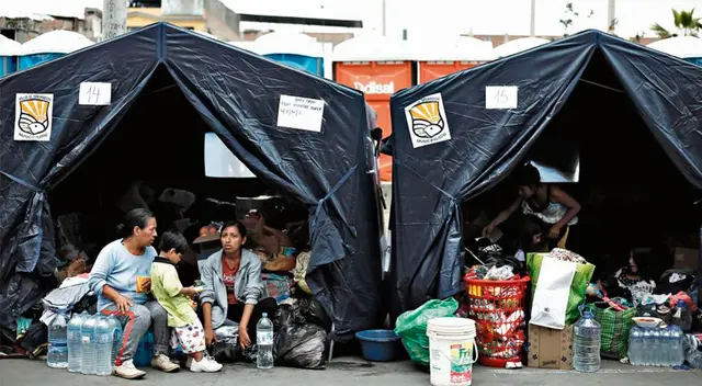 Defensoría solicitó entregar bono de 380 soles a víctimas del incendio de VES.