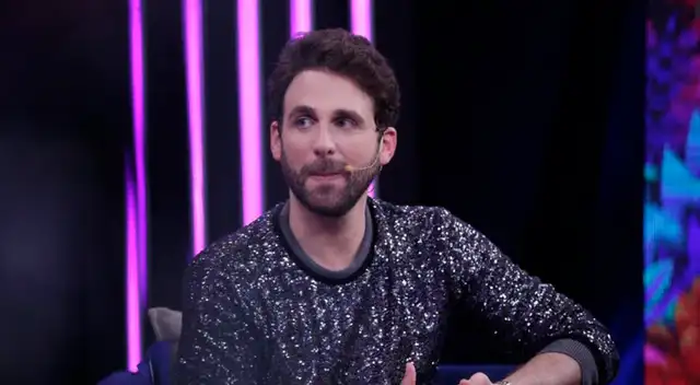 Peluchín recuerda declaraciones de Magaly Medina cuando salió de la cárcel.