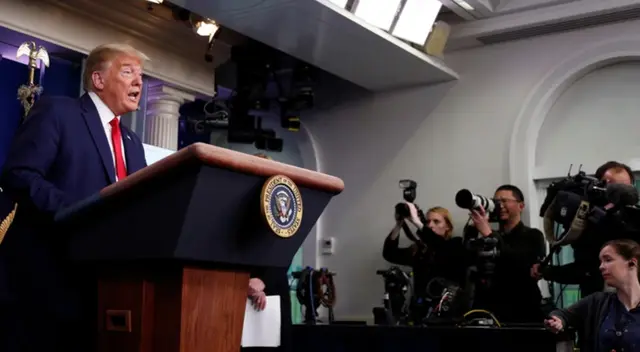 Es la primera vez que la administración de Donald Trump publica estimativos oficiales sobre la cifra de muertos por el COVID-19.