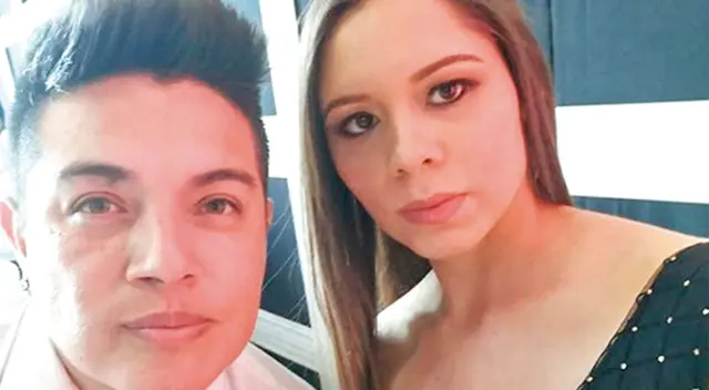 Leonard León muestra en Instagram como se comunica con su pareja Olenka Cuba.