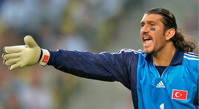 Rustu Recber, pasó a ser leyenda al conseguir el tercer puesto con Turquía en Corea-Japón. Rustu Recber, pasó a ser leyenda al conseguir el tercer puesto con Turquía en Corea-Japón.